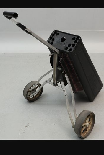 Rare Kingolf bag built in trolley bag