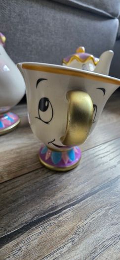 Disney Mrs Pots / Chip