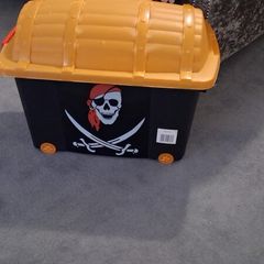 toy box