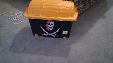 toy box
