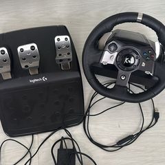 Logitech g920 Steering Wheel & Pedals
