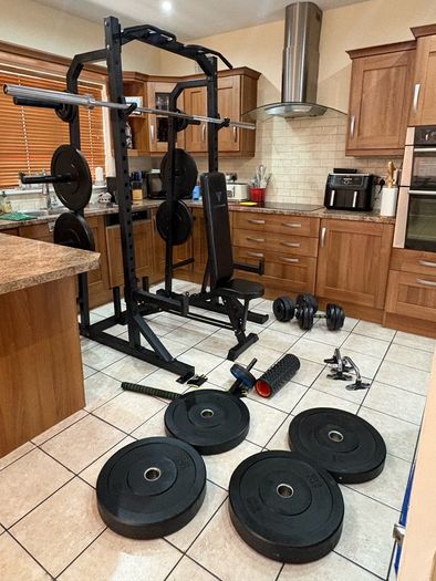 Heavy Duty Semi Pro Weightlifting Full Gym Set Up!