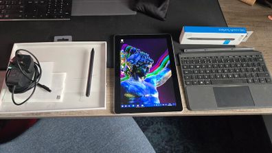 Microsoft surface go - 4415Y - 8gb - 128go