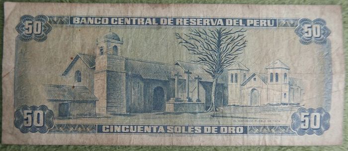 Variety of 10 Different Foreign Banknotes most of Peru