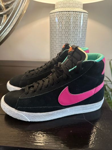 Nike Blazer - Black, Pink & Green