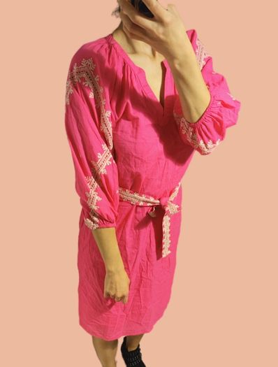 New pink dress Woolworth XS with embroidered details, cinched at the waist with a matching fabric belt