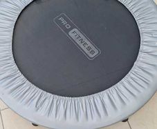 Fitness trampoline