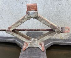 Nissan car jack