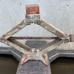 Nissan car jack