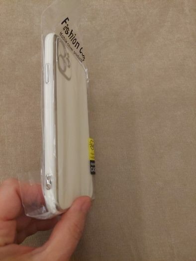 IP 11 Phone Case /Pearl White with silver edge