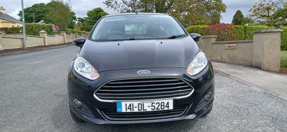 141 Ford Fiesta Zetec / Low Mileage / Well Maintained