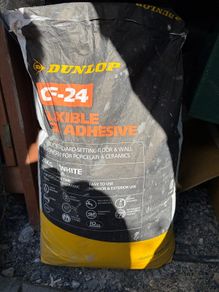 20kg bag of Dunlop CF-24 Flexible Tile Adhesive (white)
