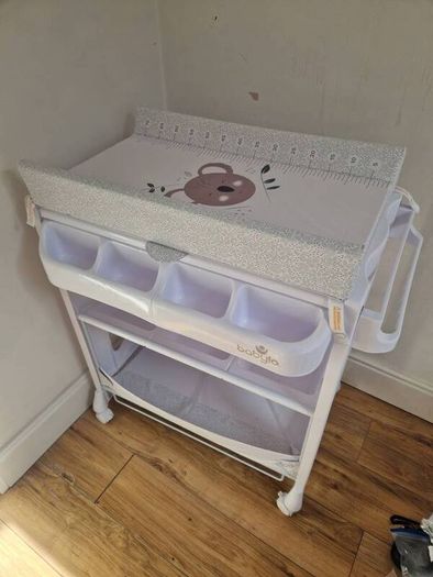 Babylo Baby Changing Unit & Bath - Excellent Condition