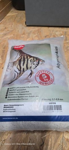 White sand for aquarium