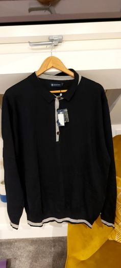 Men top/ sweater, brand new with tag, XL
