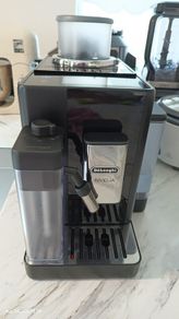 Delonghi Rivelia coffee machine