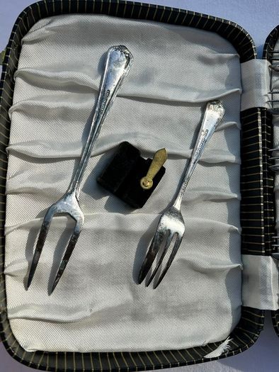 Vintage Set of 6 Silver Plated Cake Forks in Original Case - 1950s