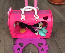Minnie Mouse Cat cage with accessories.