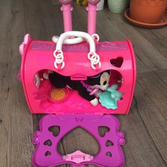 Minnie Mouse Cat cage with accessories.