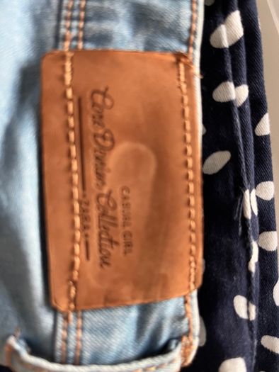 Hollister, Pull & Bear, Zara jeans and dungarees Age 9 - 13 years (Free girls clothes bundle for first buyer to offer asking price on this)