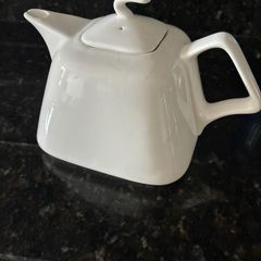 Vintage 10 Strawberry Street Teapot