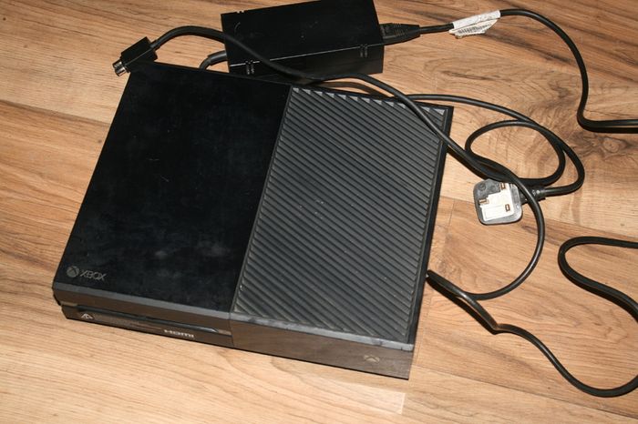 Xbox One - for sale without controller, works well