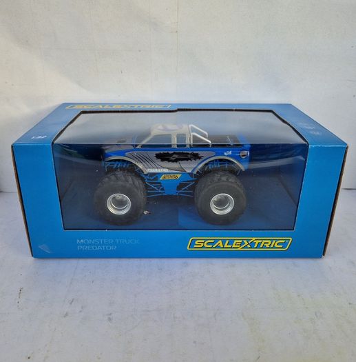 Scalextric Team Monster Truck 'Predator' Slot car ( C3835 classic )