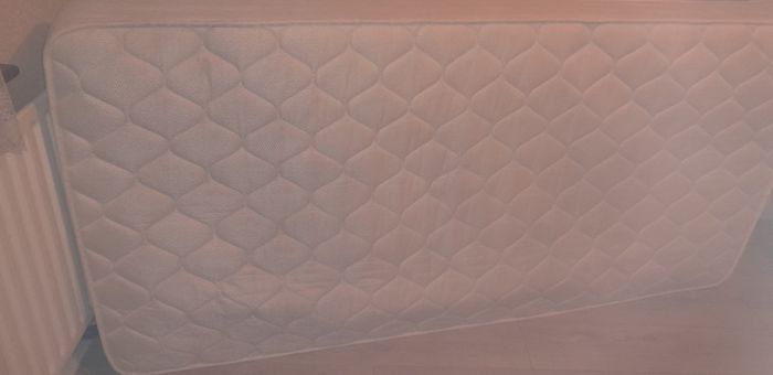 single size pocket sprung mattress (medium soft)