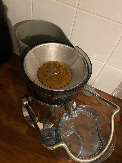 The Nutri Juicer Sage Juice Maker