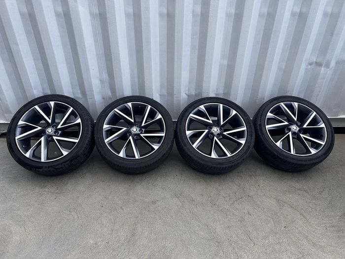 Genuine Skoda Vega Sportline 20" Alloy Wheels