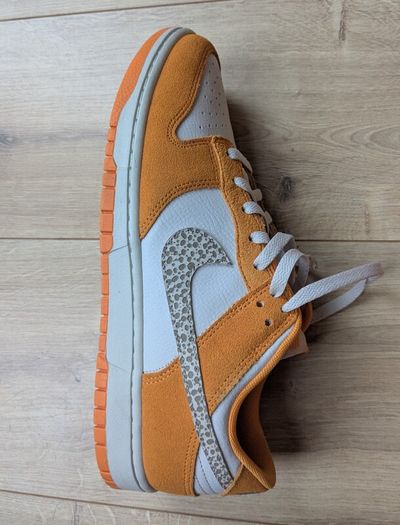 Nike Dunk Low Safari Swoosh - Kumquat Size UK 9