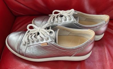ECCO LEATHER SHOES. Ladies. EU 39 UK 6.   Colour Muted Aluminium Silver. Total comfort. 120 euro new. In very good lightly used condition.
