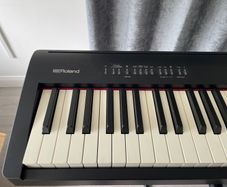 Roland digital piano FP-30