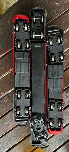 hornby train This is a Hornby OO gauge model of a British Rail Class 43 InterCity 125 High Speed Train (HST) power car in Virgin Trains livery. It also includes a coach and a dummy engine. Price is for all 3