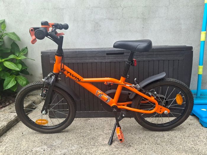 B'TWIN Robot 500 16" kids bike