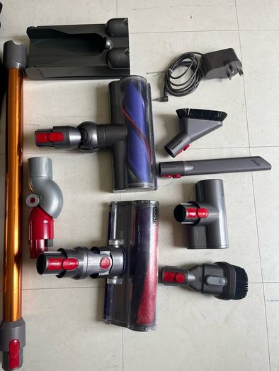 Dyson hoover