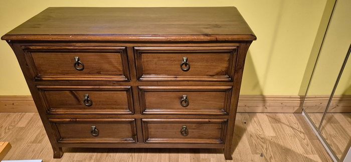 2 Chest of Drawers and 2 matching Lockers