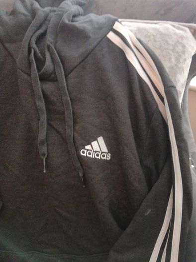Sweat Shirt