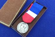 V REPUBLIC of FRANCE - Medal of Honour for Labour, Ministry of Labour and Social Security