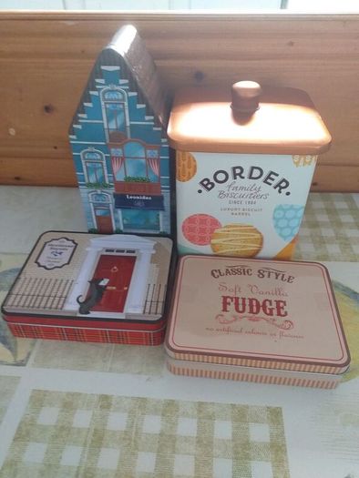 Fab Tins. & Bag