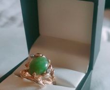 Jade & diamond 14 ct gold ring