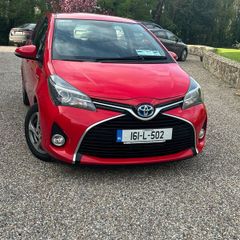 Toyota Yaris Hybrid 2016