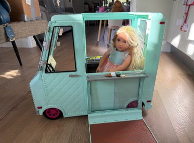 Generation doll ice cream van