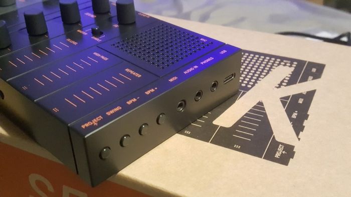 Yamaha Seqtrak - Groove box Black
