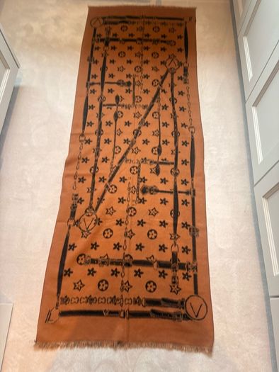 Beautiful womens XL scarf/ pashmina