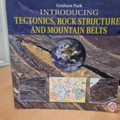 Introducing Tectonics, Rock Structures and Mountain Belts (Introducing Earth.(Paperback)