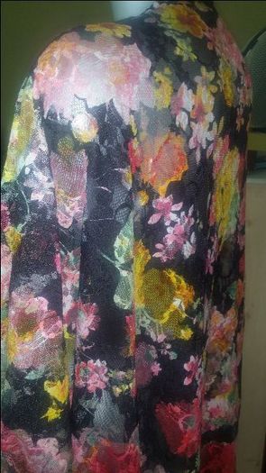 Anonymous floral top beachwear size UK20 EU48 Postage included