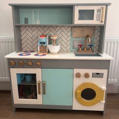 Toy Kitchen
