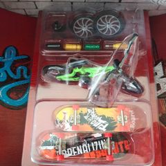Skateboards Skate Park Finger Skateboard Ramp Half Pipe Set