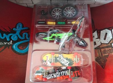 Skateboards Skate Park Finger Skateboard Ramp Half Pipe Set